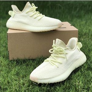 Yeezy Boost 350 v2 Size 7 in Butter